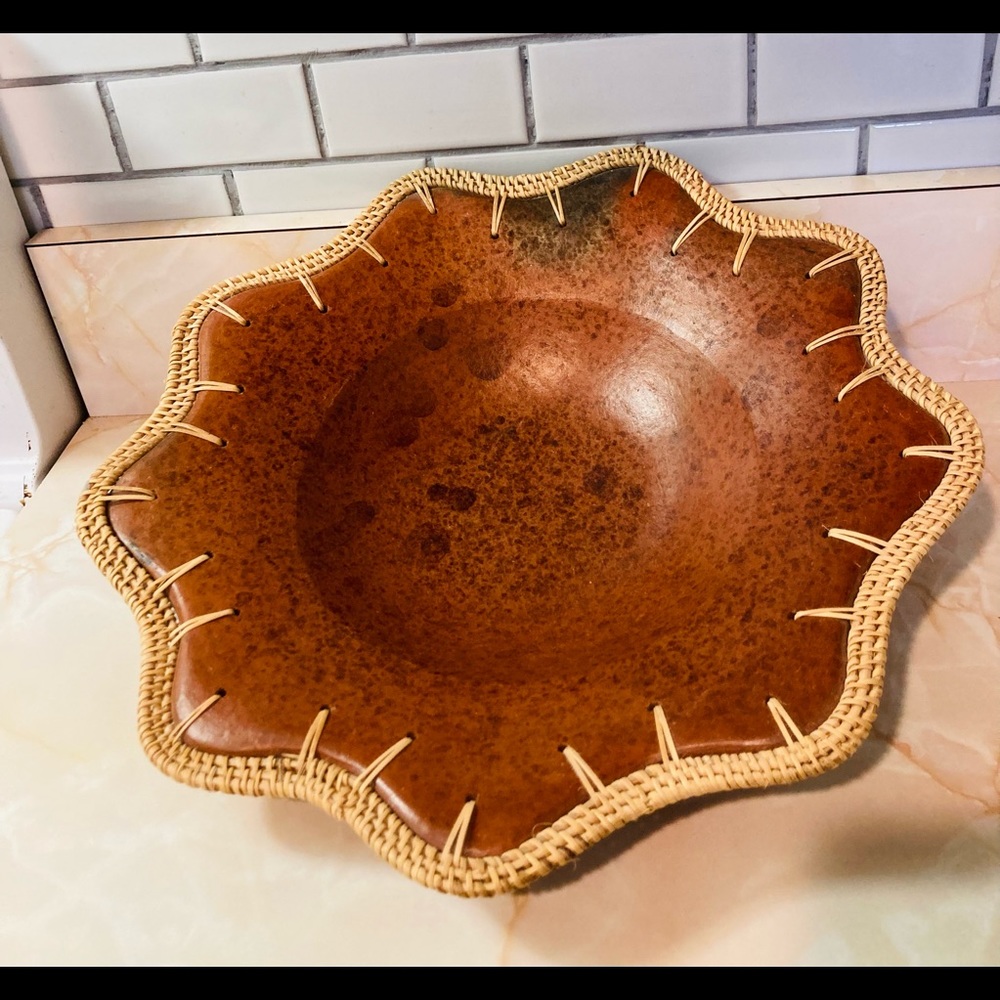 EARTHENWARE PLATES - Picture 2 of 6
